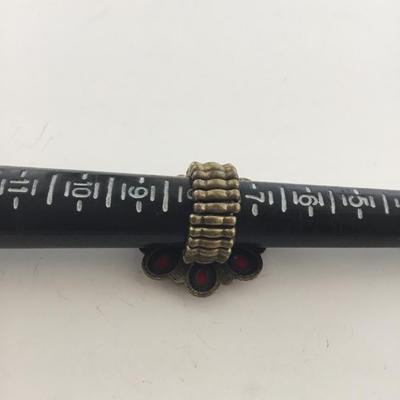 Bronze tone stretchy red flower ring