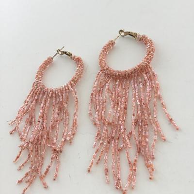 Light pink dangle fashion earrings