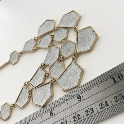 Gold tone fashion necklace