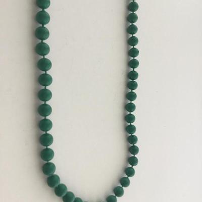 Green fashion beaded fashion necklace