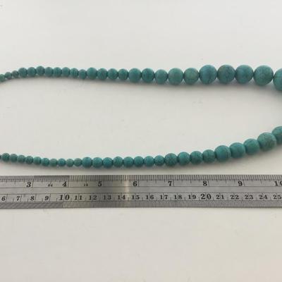 Turquoise type howlite beaded fashion necklace