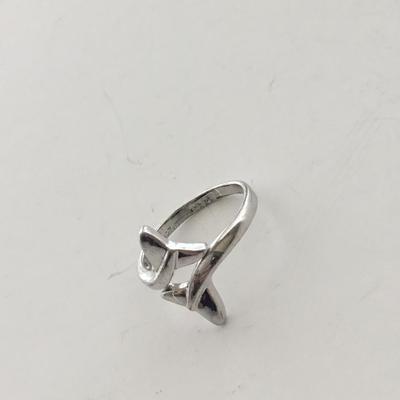 Tails fashion ring