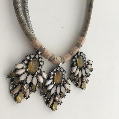 Express marked beautiful statement necklace