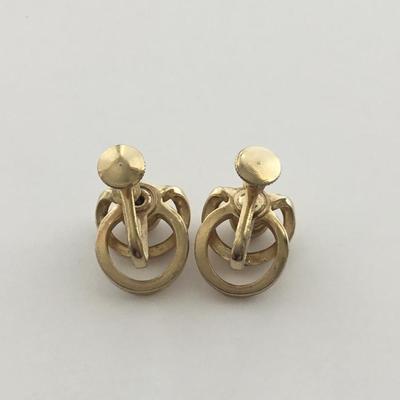 Gold tone screw on vintage earrings