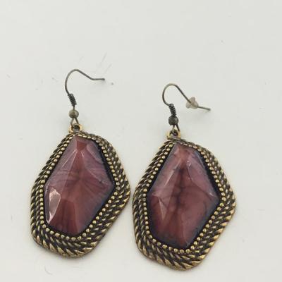 Gold tone unmarked fashion earrings
