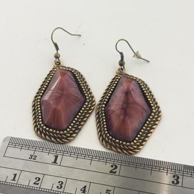 Gold tone unmarked fashion earrings
