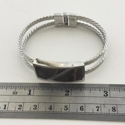 Silver tone fashion bracelet