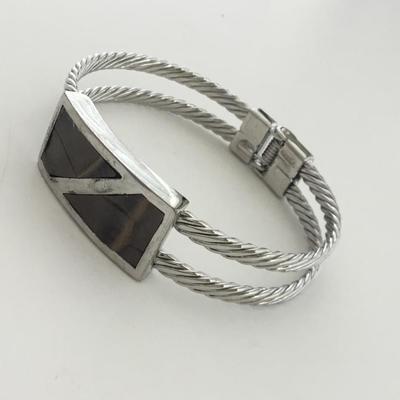 Silver tone fashion bracelet
