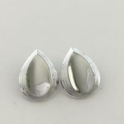 Silver tone clip on vintage earrings