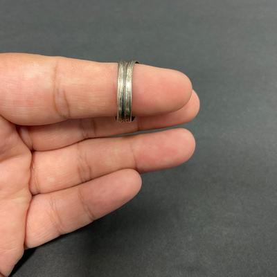 -32- NAVAJO | Artist Signed Sterling Ring | Marked Tommy