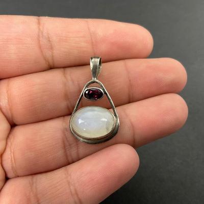 -37- SILVER | Sterling & Polished Stones Necklace Pendant | Marked