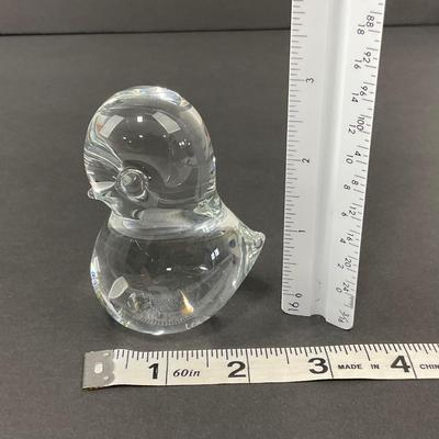 -43- GLASSWARE | Art Glass Baby Chick Figure