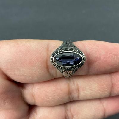 -51- GOLD | 10K Gold Jostens Class Ring | St. Joseph’s College 1891 | Marked