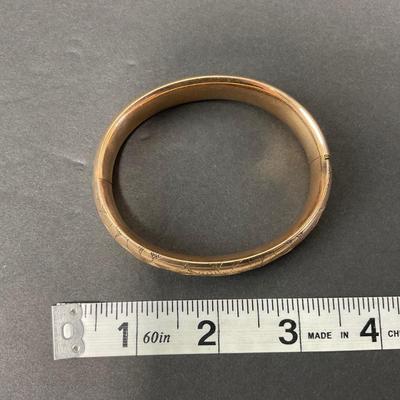 -68- COSTUME | Rose Colored Metal Bracelet & Ring