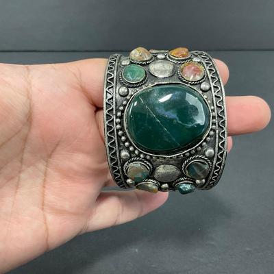 -81- JEWELRY | Polished Stones Bracelet, Pendant, & Bracelet Piece