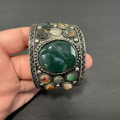 -81- JEWELRY | Polished Stones Bracelet, Pendant, & Bracelet Piece