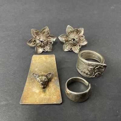 -84- COSTUME | Assortment Of Jewelry Pieces