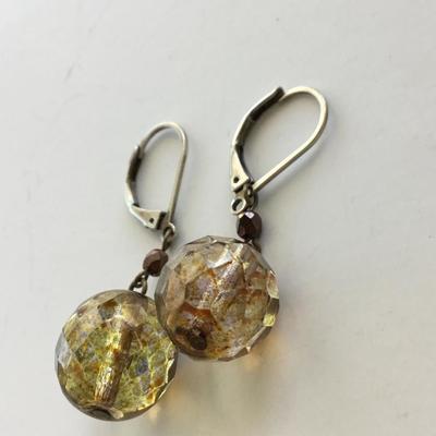 Small dangle fashion unmarked earrings