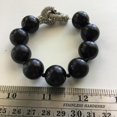Unique black beaded fashion bracelet