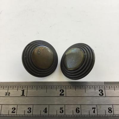 Vintage brown clip on earrings
