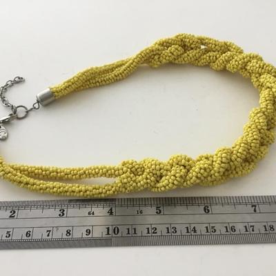 C marked yellow beaded twist fashion necklace