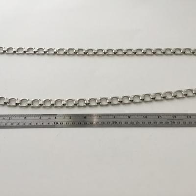 Silver tone fashion belt