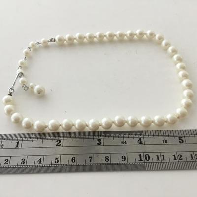 Vintage adjustable Japan marked beaded necklace