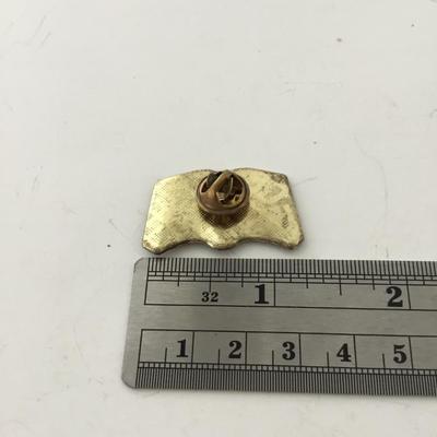 Vintage pray for our country push pin