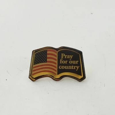 Vintage pray for our country push pin