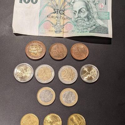 Euros & Korunas