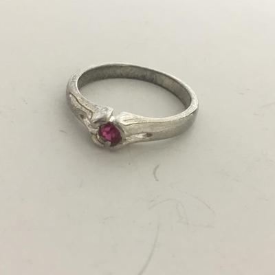 Silver tone unmarked pink center ring