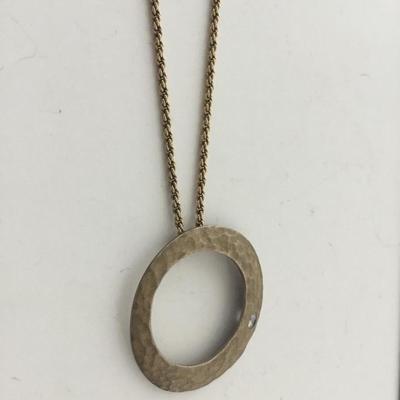 Unmarked gold tone fashion necklace