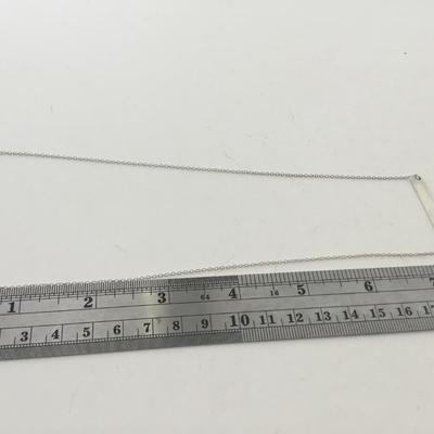 Beautiful silver tone unmarked fashion necklace