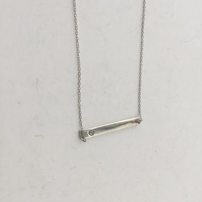 Beautiful silver tone unmarked fashion necklace