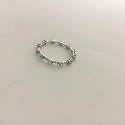 Silver tone unmarked beautiful ring