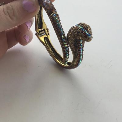 Unmarked snake rhinestone beautiful unique bracelet