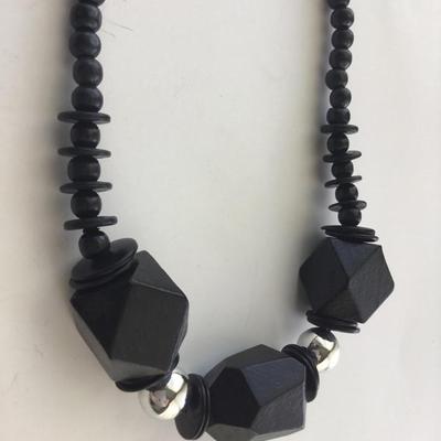 Vintage clasp black statement necklace