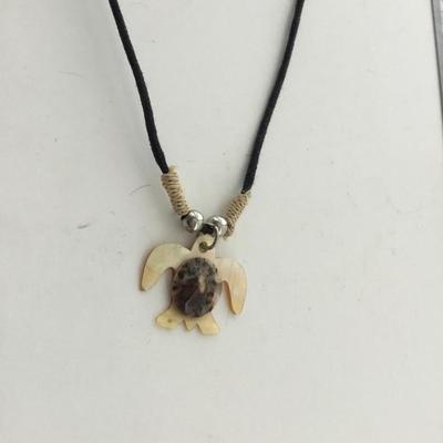 Turtle unmarked fashion necklace