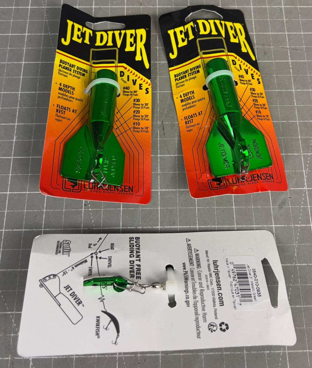 Jet Diver Lures NEW 3 Count | EstateSales.org