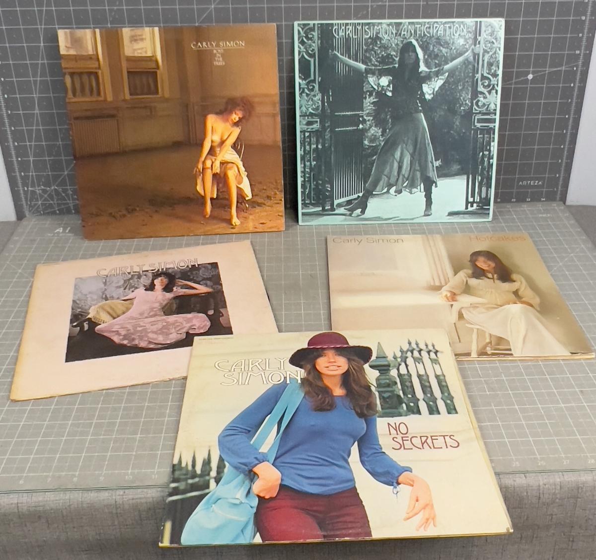 (5) CARLY SIMON Albums | EstateSales.org
