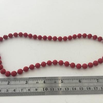 Red beaded fashion necklace