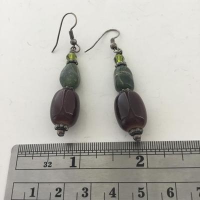 Beautiful dangle fashion earrings
