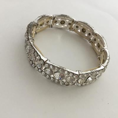 Silver tone rhinestone beautiful bracelet