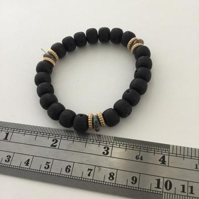 Black beaded stretchy fashion bracelet