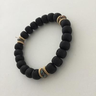 Black beaded stretchy fashion bracelet