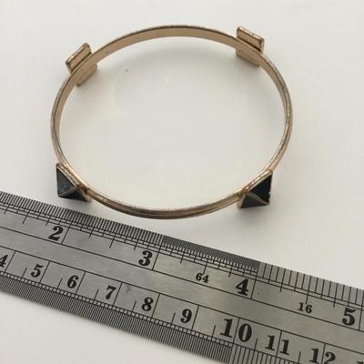 Gold tone black fashion bracelet