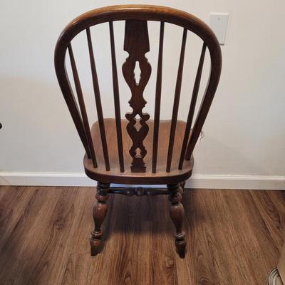 Solid Wood Ethan Allen Dining Table and Chairs (K-EL)