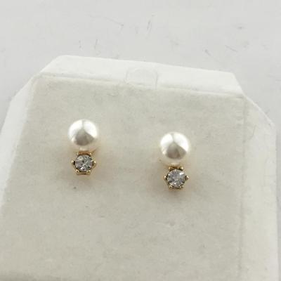 Beautiful stud earrings