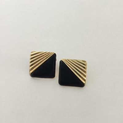 Gold tone with black square fashion earrings