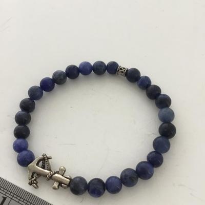 Blue beaded stretchy fashion bracelet